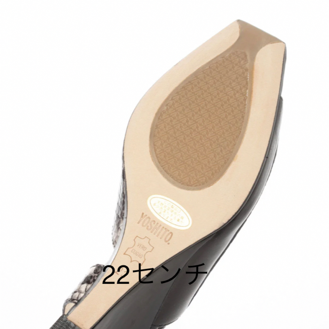 新品✨定価24,000円　本革　サンダル　Python柄　22センチ　大特価‼️ レディースの靴/シューズ(サンダル)の商品写真