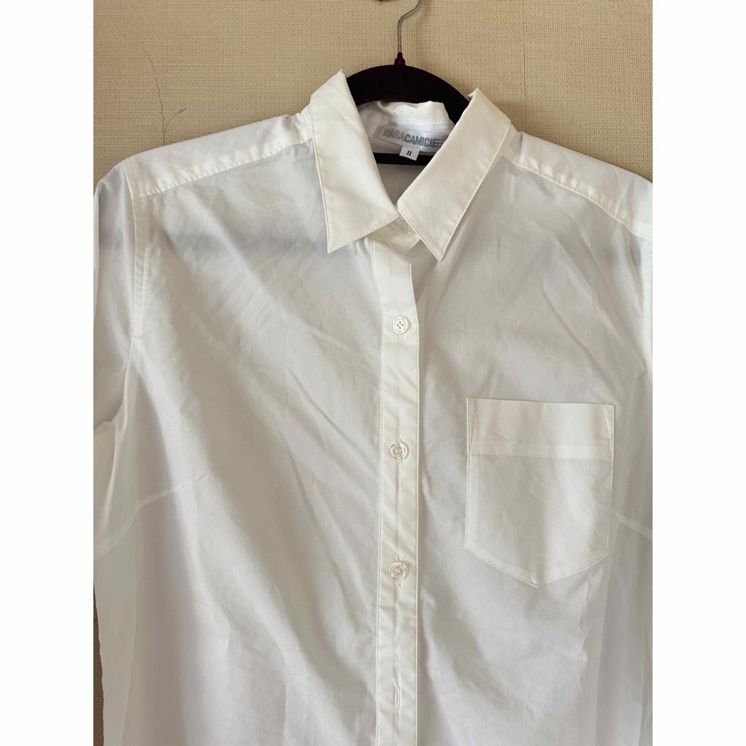 ■NARACAMICIE　ナラカミーチェ　長袖白シャツ　サイズ2/Ｌ/大きめ レディースのトップス(シャツ/ブラウス(長袖/七分))の商品写真