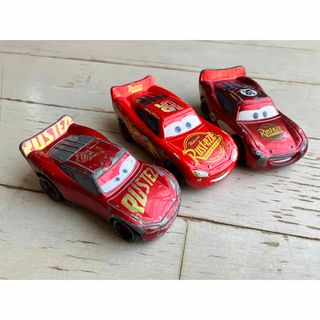 カーズ　マックィーン　トミカ　ディズニーピクサー(キャラクターグッズ)