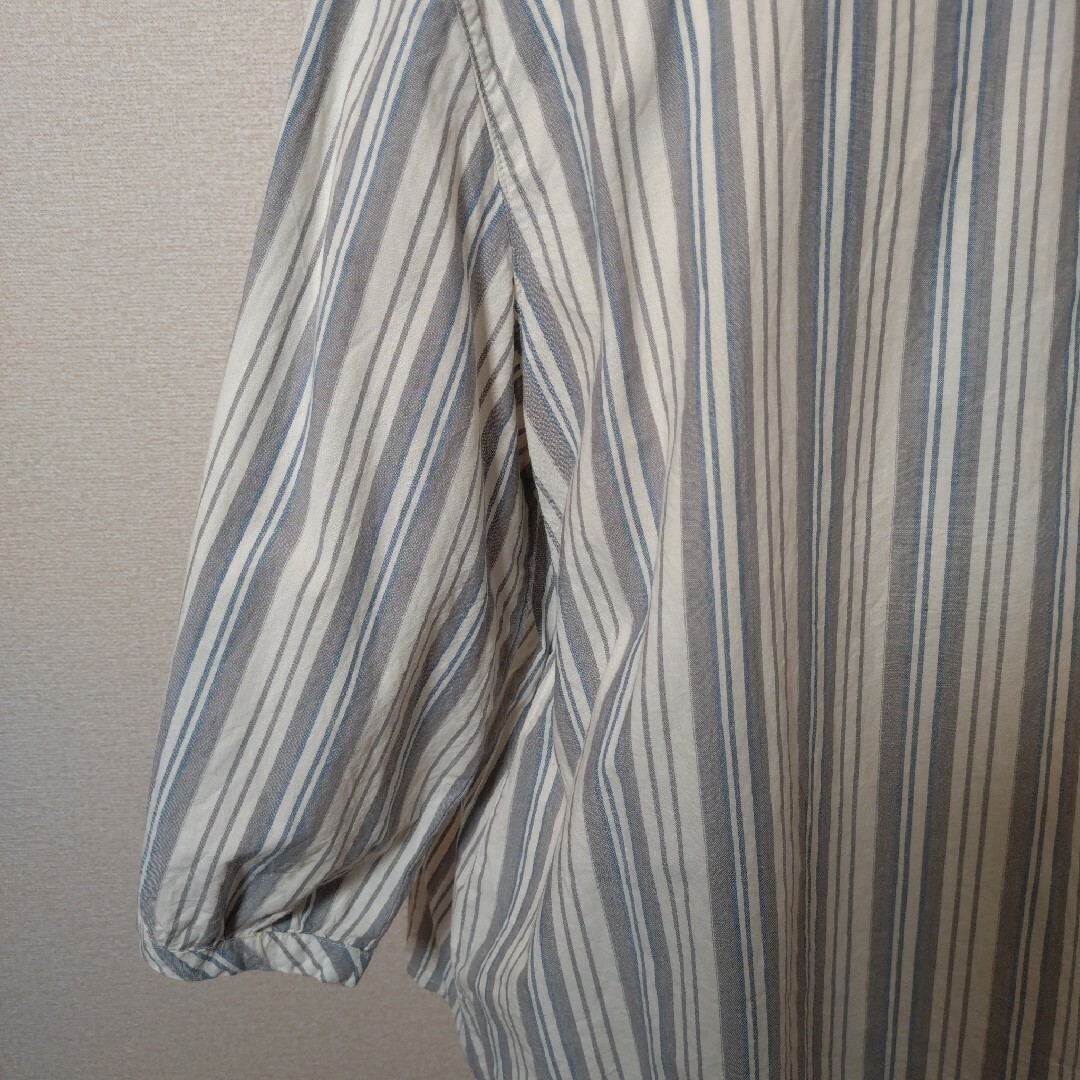 ホワイトボーダーシャツ　コットン１００% レディースのトップス(シャツ/ブラウス(長袖/七分))の商品写真