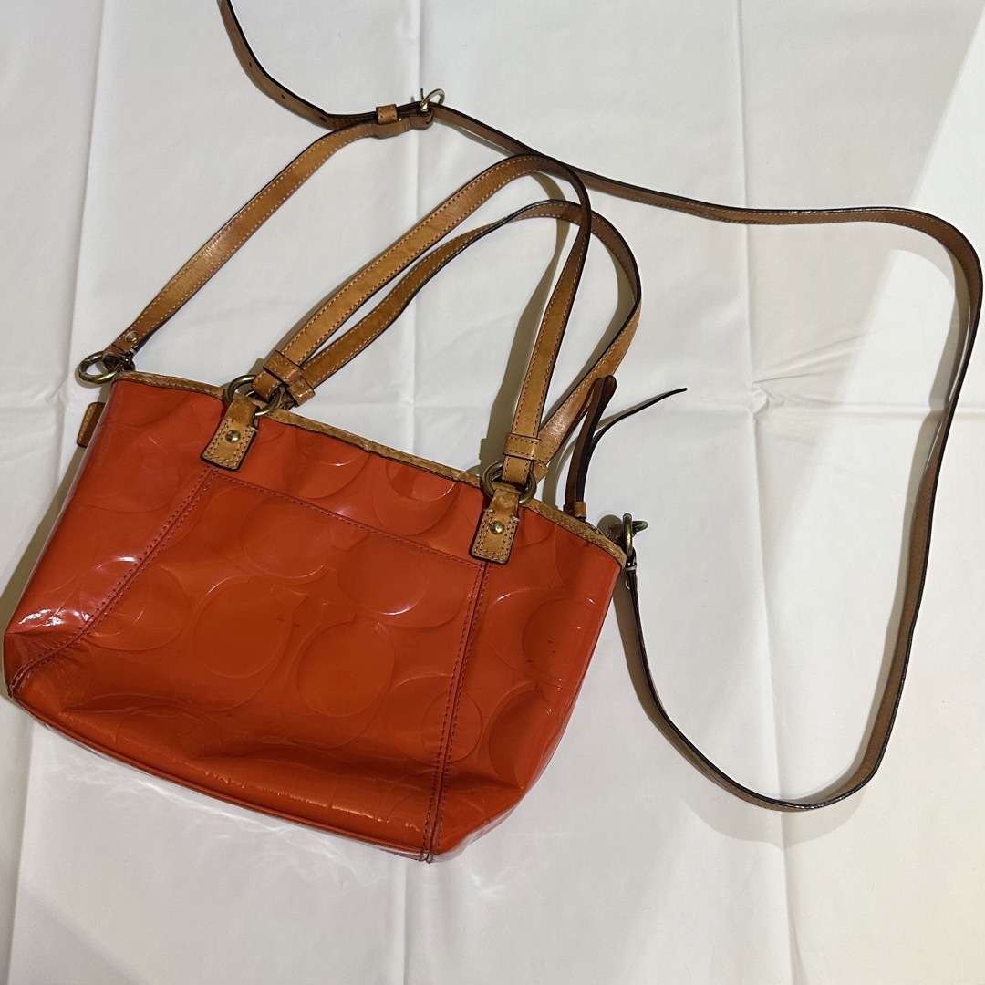 COACH(コーチ)のCOACH 鞄 カバン オレンジ レディースのバッグ(ハンドバッグ)の商品写真