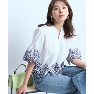 ジャスグリッティー(JUSGLITTY)の【新品】JUSGLITTY 配色カットワークブラウス(シャツ/ブラウス(半袖/袖なし))