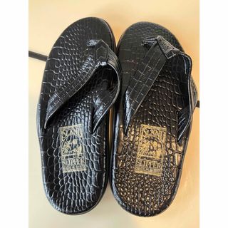 アイランドスリッパ(ISLAND SLIPPER)の【新品未使用品】ISLAND PROブラックレザークロコ　サイズ8(サンダル)