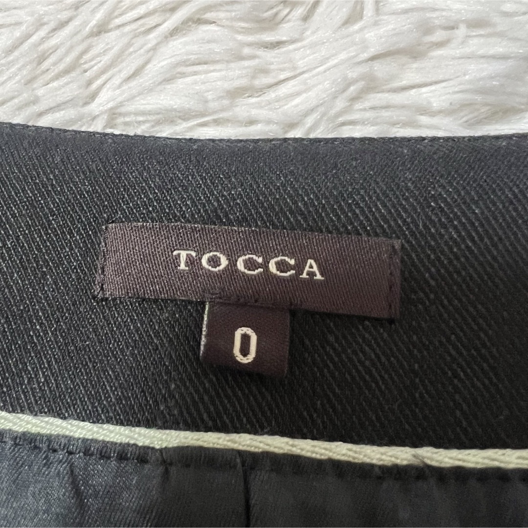 TOCCA(トッカ)の【美品】TOCCA トッカ　ノーカラージャケット　ブラック　フリル　バルーン レディースのジャケット/アウター(ノーカラージャケット)の商品写真