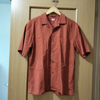 ユニクロ(UNIQLO)のユニクロ　オープンカラーシャツ(シャツ)
