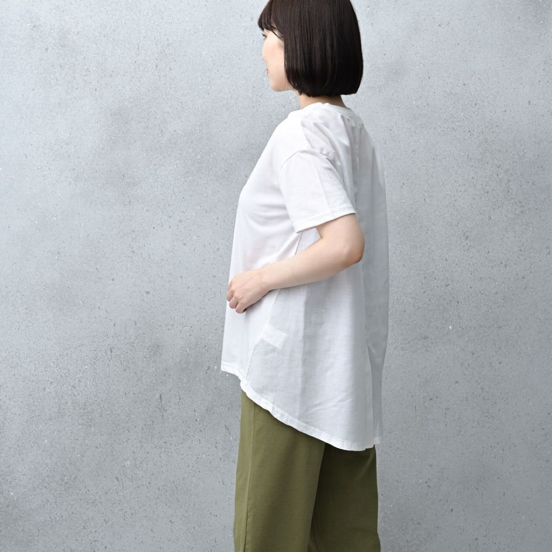 新品 未使用 Tシャツ 半袖 白 大きいサイズ 3l カットソー 薄手 夏 レディースのトップス(Tシャツ(半袖/袖なし))の商品写真