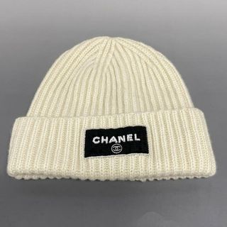 CHANEL - CHANEL(シャネル) ニット帽美品  - AA9553 アイボリー×黒 ココマーク/スパンコール/ビーズ カシミヤ