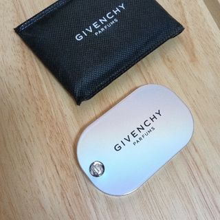 GIVENCHY - ジバンシィ　ジバンシー　ノベルティ　ポケットミラー　未使用