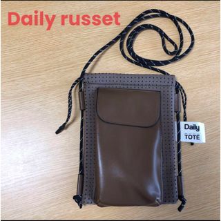 デイリーラシット(Daily russet)の【美品】Daily russet スマホショルダーバッグ　モカ(ショルダーバッグ)