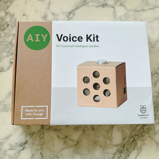 グーグル(Google)のGoogle AIY Voice Kit 2.0グーグルスマートスピーカーキット(PC周辺機器)