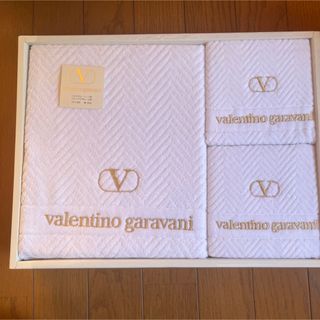 valentino garavani - ヴァレンティノガラヴァーニ　バスタオル1枚、フェイスタオル2枚