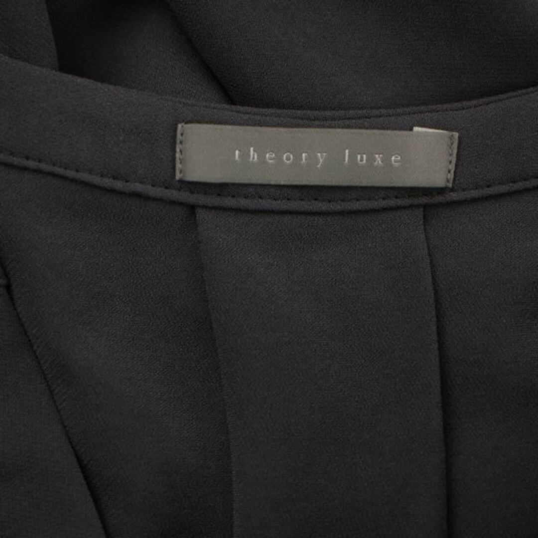 Theory luxe(セオリーリュクス)のセオリーリュクス 21SS HEAVY PEARL NICO シャツ 38 レディースのトップス(シャツ/ブラウス(半袖/袖なし))の商品写真