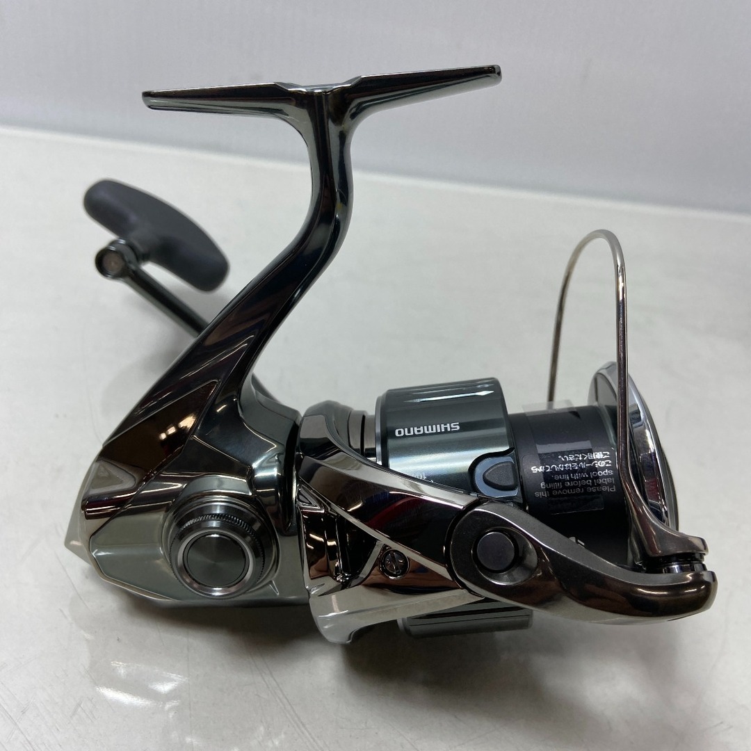 未使用】SHIMANO 22 ステラ 4000MHG 眠た 未使用】SHIMANO 22 ステラ 4000MHG 眠た