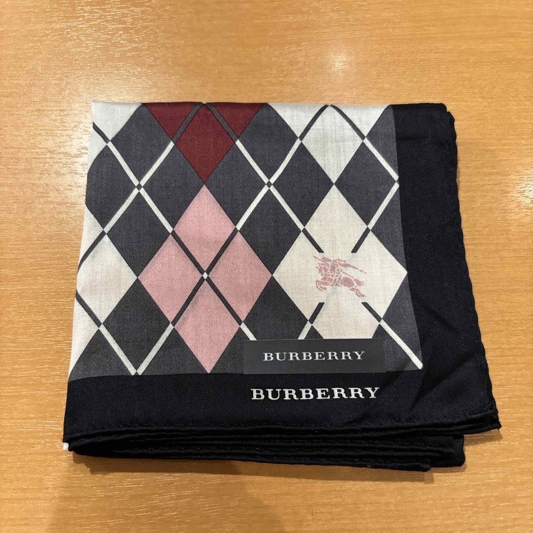 BURBERRY(バーバリー)のバーバリーハンカチアーガイル レディースのファッション小物(ハンカチ)の商品写真