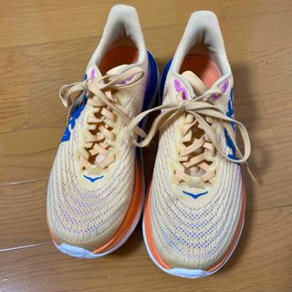 ホカオネオネ(HOKA ONE ONE)のホカ　ランニングシューズ(シューズ)