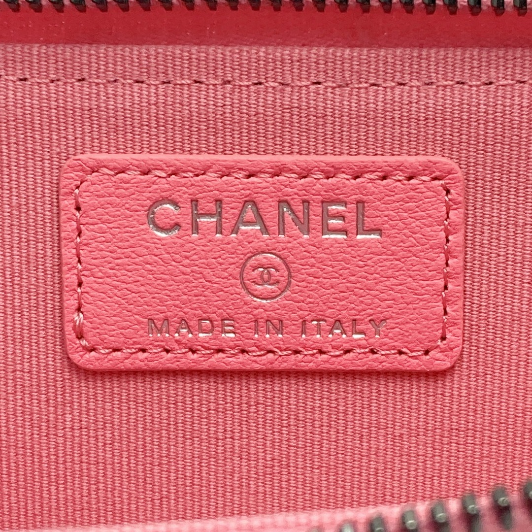 CHANEL - CHANEL シャネル ココマーク マトラッセ カードケース CHANEL - CHANEL シャネル ココマーク マトラッセ カードケース