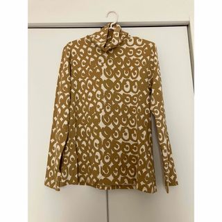 ユニクロ(UNIQLO)のUNIQLO marimekko ヒートテック　タートルネックT （長袖）XL(Tシャツ(長袖/七分))