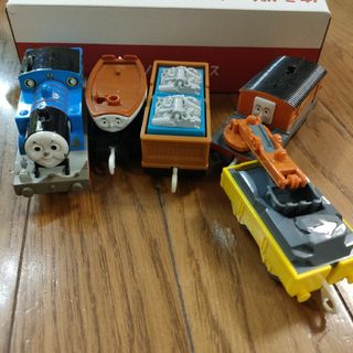 プラレールトーマス - プラレール　車両　トーマス　どきどき 宝さがしセット