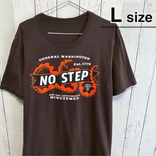 USA古着　Tシャツ　L　ブラウン　プリント　スネーク　蛇　クルーネック　ロゴ(Tシャツ/カットソー(半袖/袖なし))