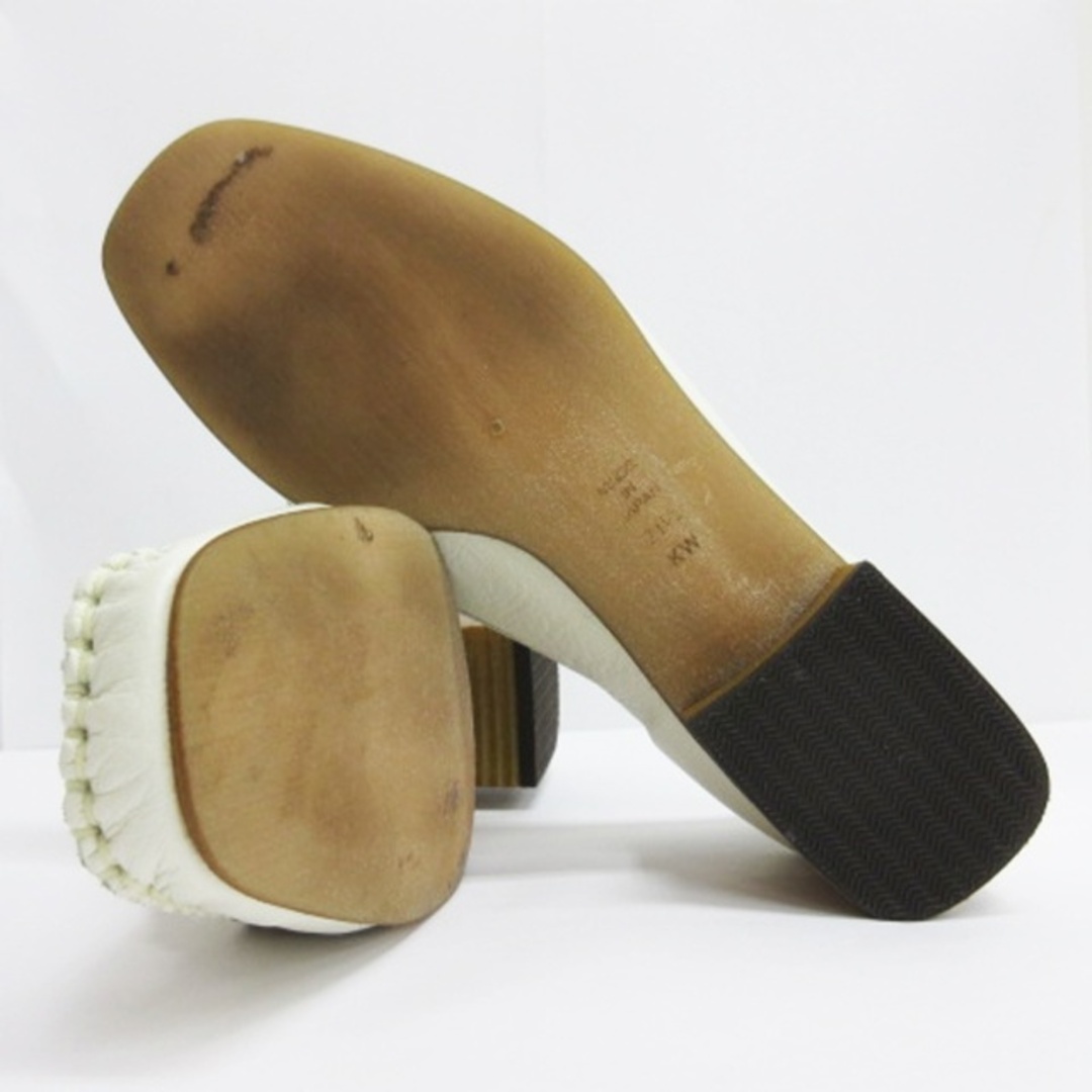 DIANA(ダイアナ)のダイアナ ローファー ローヒール スムースレザー アイボリー 21.5cm レディースの靴/シューズ(ローファー/革靴)の商品写真