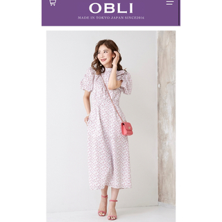 オブリ(OBLI)の新品未使用　OBLI オブリ　パフスリーブペンシルワンピース　花柄　1サイズ(ロングワンピース/マキシワンピース)