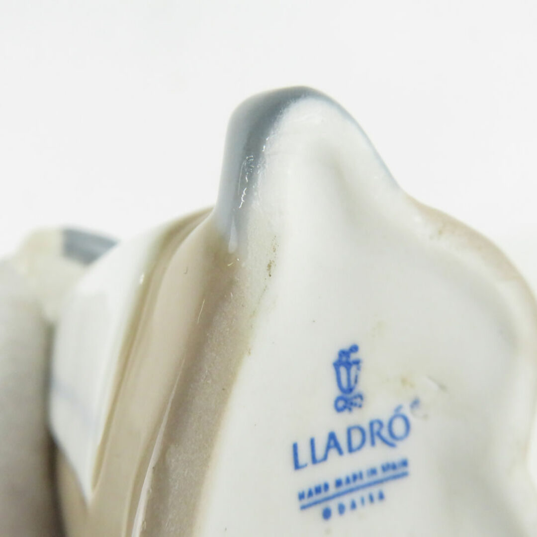 美品 LLADRO リヤドロ 1011 子豚を抱く少女 フィギュリン 置物 美品 LLADRO リヤドロ 1011 子豚を抱く少女 フィギュリン 置物