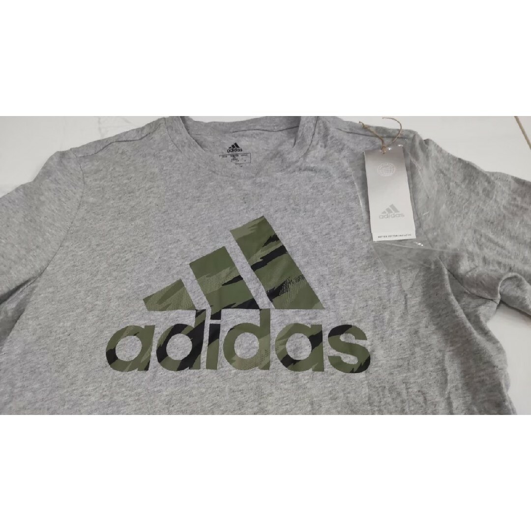 adidas(アディダス)のTシャツ　半袖　adidas　メンズ メンズのトップス(Tシャツ/カットソー(半袖/袖なし))の商品写真