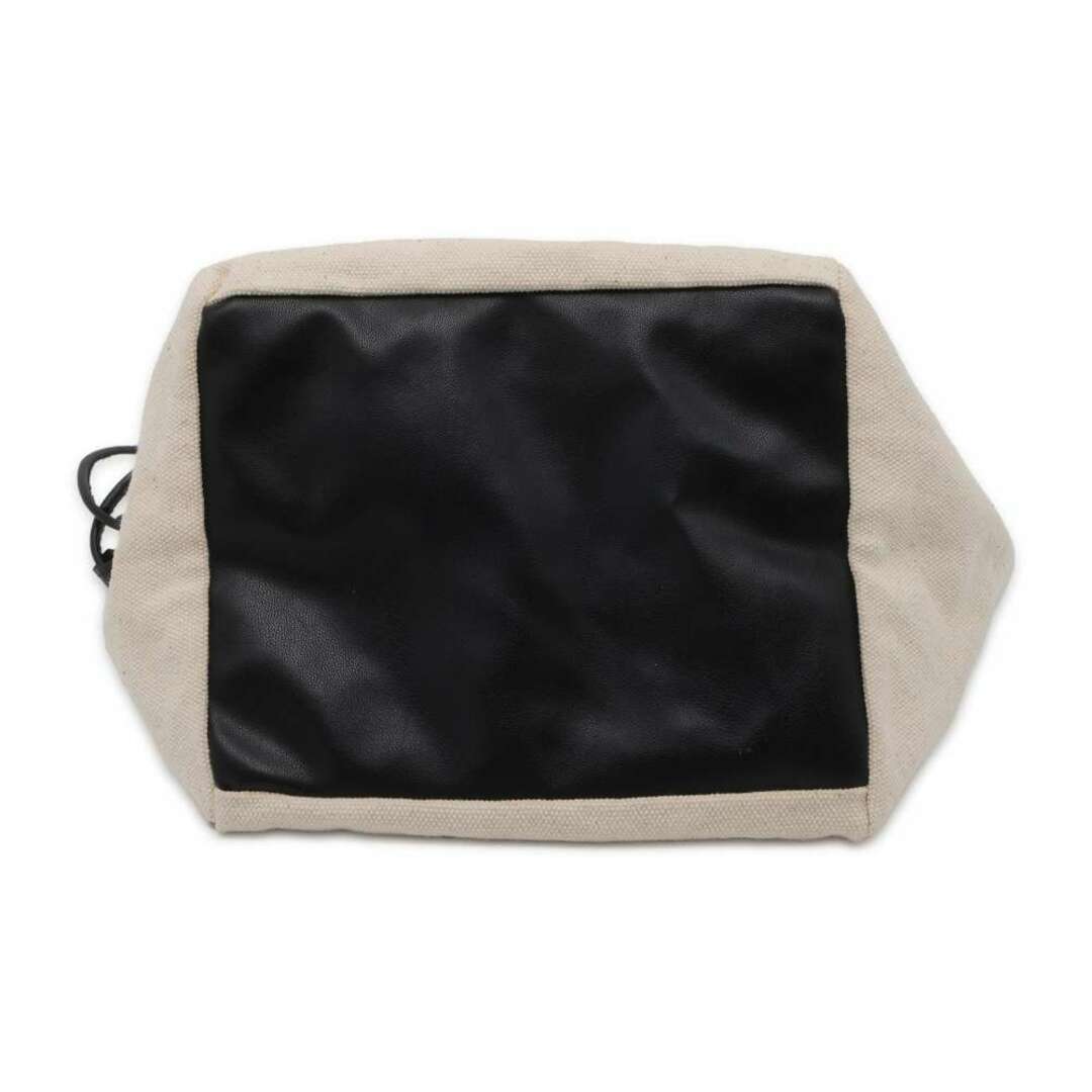 Jil Sander(ジルサンダー)のジルサンダー ショルダーバッグ Dumpling スモール ロゴ J07WG0027P5368280 JIL SANDER バッグ 黒 レディースのバッグ(ショルダーバッグ)の商品写真