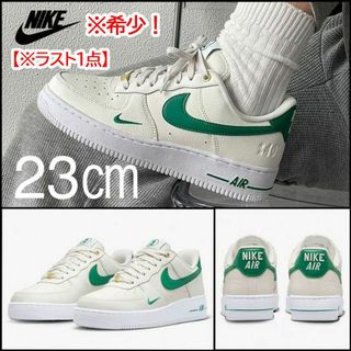 ナイキ(NIKE)の【新品】23cm NIKE WMNS AIR FORCE1’07 SE 40周年(スニーカー)