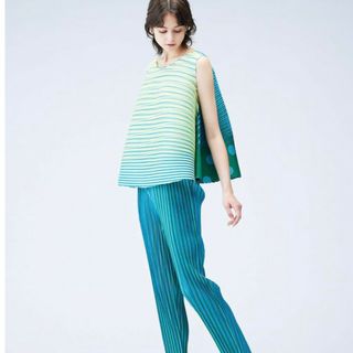 PLEATS PLEASE ISSEY MIYAKE PP41jk441−３(Tシャツ(半袖/袖なし))