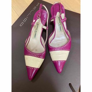 マノロブラニク(MANOLO BLAHNIK)のマノロブラニク　ストラップ　パンプス(ハイヒール/パンプス)