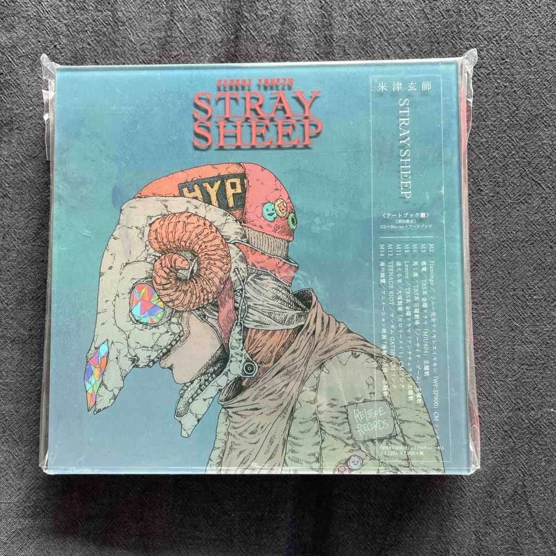 STRAY　SHEEP（初回限定／アートブック盤／Blu-ray　Disc付） エンタメ/ホビーのCD(ポップス/ロック(邦楽))の商品写真