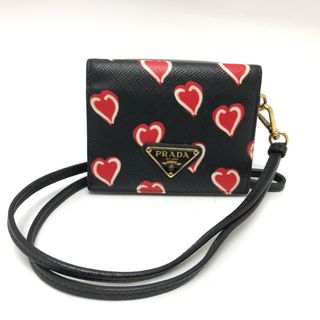 PRADA - プラダ PRADA ハート トライアングルプレート 1MC006 ストラップ付きバッジホルダー カードケース サフィアーノレザー ブラック