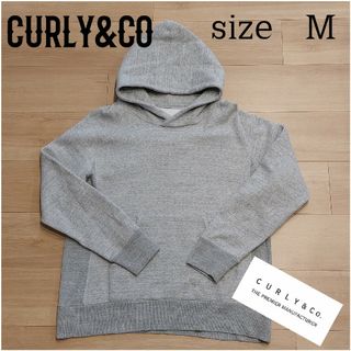 《値下げ中》《スピード配送》curly&co　パーカー(パーカー)