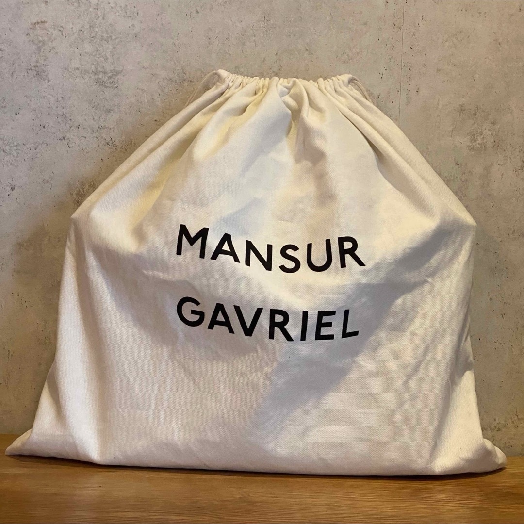 MANSUR GAVRIEL(マンサーガブリエル)のMANSUR GAVRIEL　SMALL TOTE BAG 上代13.2万 レディースのバッグ(トートバッグ)の商品写真
