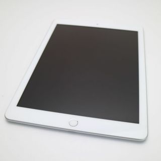 アップル(Apple)の新品同様 iPad 第6世代 Wi-Fi 32GB シルバー  M444(タブレット)