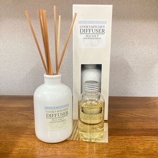 ローラアシュレイ(LAURA ASHLEY)のローラアシュレイ  シーソルトディフューザー　100ml 爽やか 新品未開封(テーブル用品)