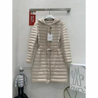 モンクレール(MONCLER)のMONCLER超人氣モンクレールの女性用ダウンジャケットです(その他)