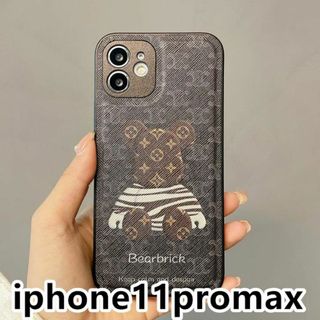 iphone11promaxケース 熊 ブラウン26(iPhoneケース)