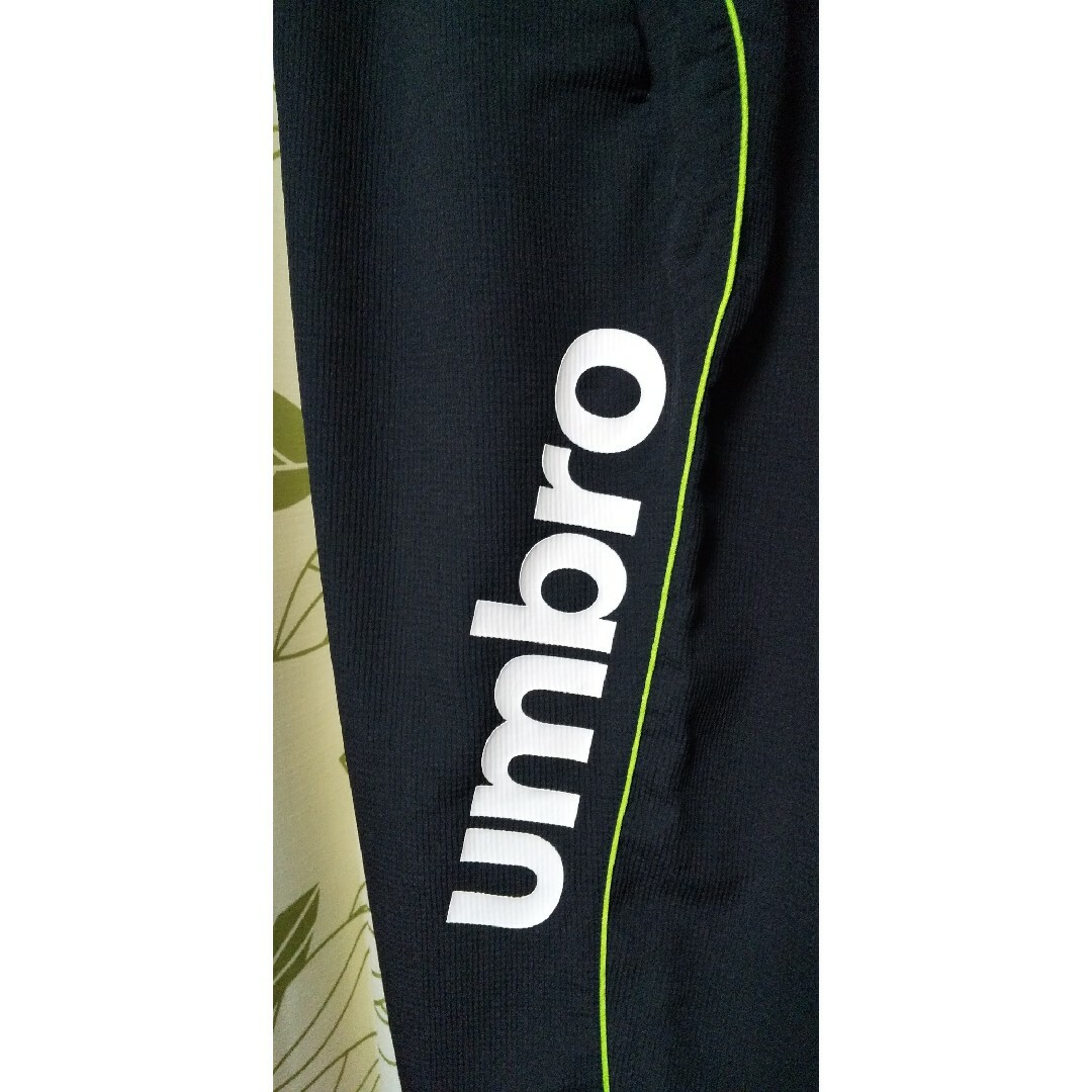 UMBRO(アンブロ)のアンブロ　ハーフパンツ　7部丈　七部丈　XLサイズ メンズのパンツ(ショートパンツ)の商品写真