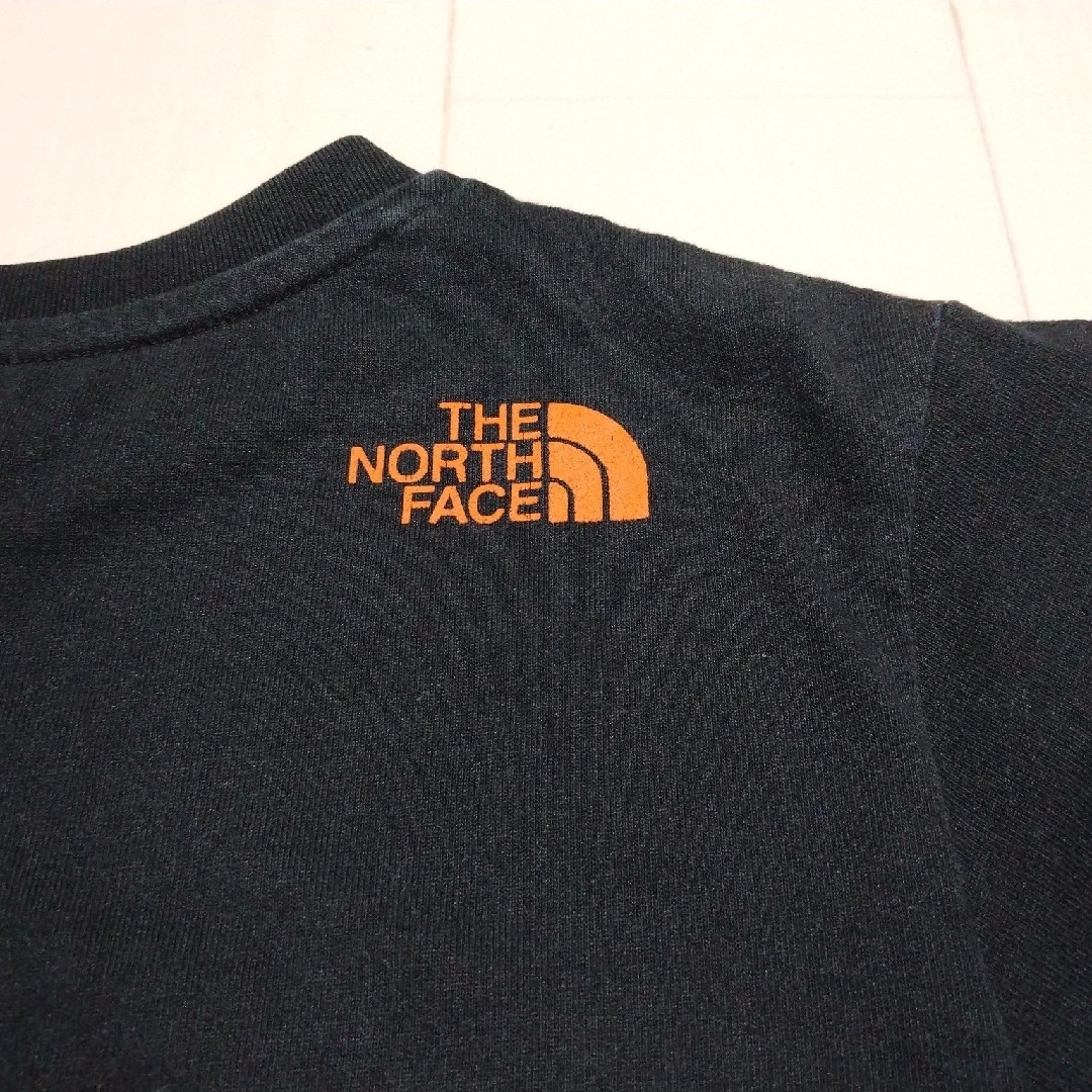 THE NORTH FACE(ザノースフェイス)の【としひと様専用】THE NORTH FACE キッズ Tシャツ 140 黒 キッズ/ベビー/マタニティのキッズ服男の子用(90cm~)(Tシャツ/カットソー)の商品写真