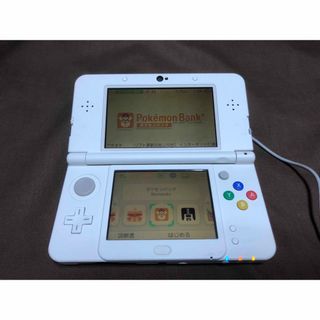 ニンテンドー3DS(ニンテンドー3DS)のNewニンテンドー3DS ホワイト きせかえ ポケムーバー ポケモンバンク(携帯用ゲーム機本体)