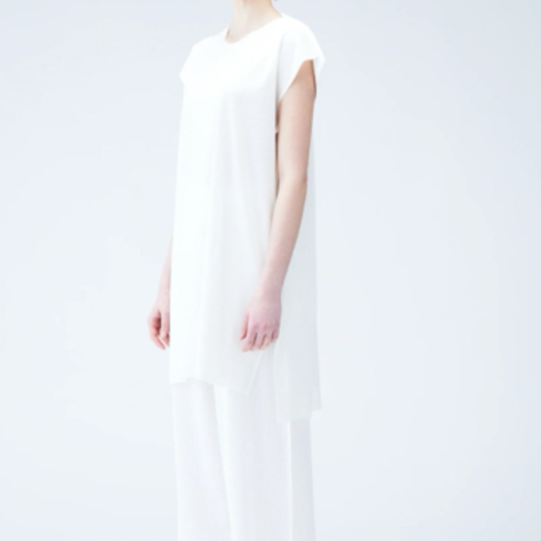 PLEATS PLEASE ISSEY MIYAKE - プリーツプリーズA-POC FORM PLEATS PLEASE ISSEY MIYAKE - プリーツプリーズA-POC FORM