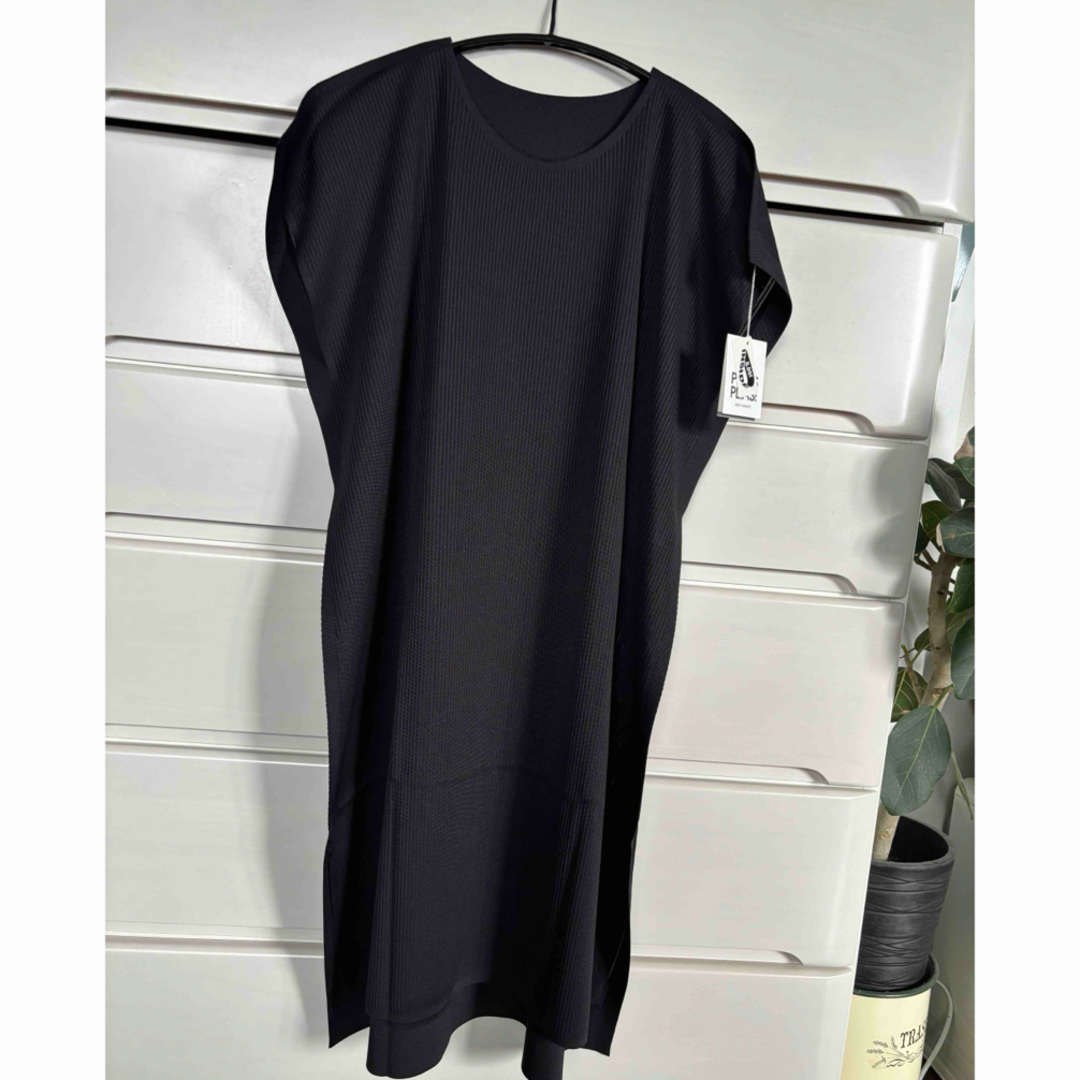 PLEATS PLEASE ISSEY MIYAKE - プリーツプリーズA-POC FORM PLEATS PLEASE ISSEY MIYAKE - プリーツプリーズA-POC FORM