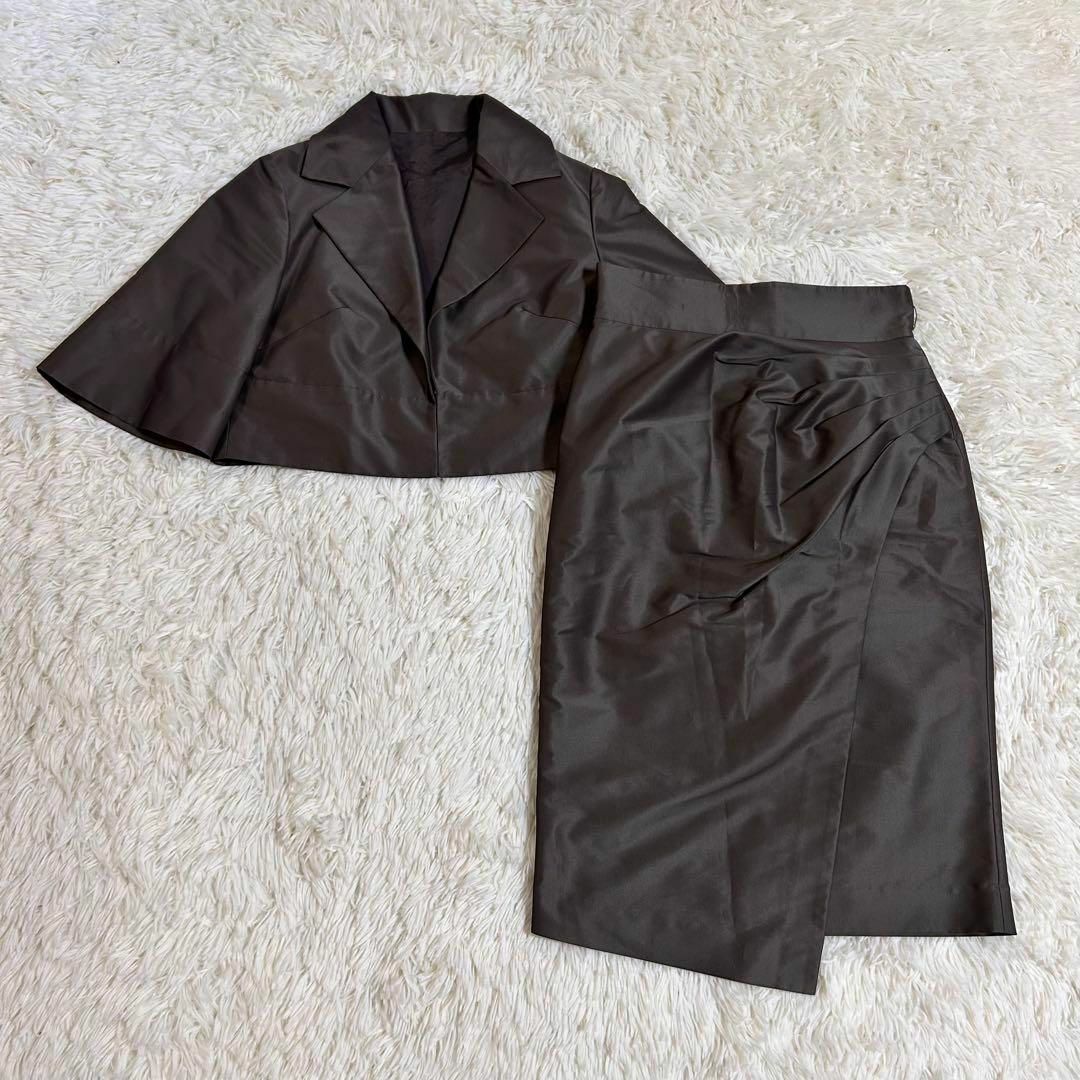 NOVESPAZIO(ノーベスパジオ)のノーベスパジオ　セットアップ　ブラウン　半袖　ジャケット　スカート　ビジネス レディースのレディース その他(セット/コーデ)の商品写真