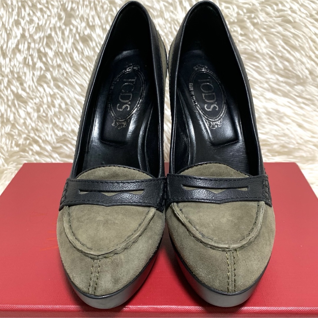 TOD'S(トッズ)の極美品 TOD'S ハイヒール パンプス ドライビングシューズ カーキ スエード レディースの靴/シューズ(ハイヒール/パンプス)の商品写真