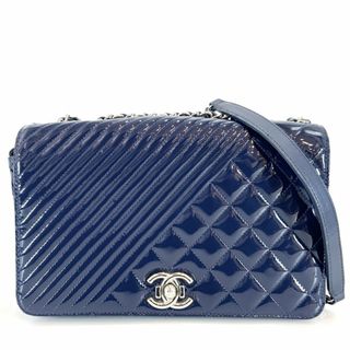 シャネル(CHANEL)の【SALE】CHANEL シャネル 2WAY ボーイシャネル チェーンショルダーバッグ マトラッセ ハンドバッグ 肩掛け 斜め掛け BOY CHANEL ココマーク ココ エナメル 鞄 かばん パテントレザー    ブルー 青 シルバー金具 レディース【中古品】(ハンドバッグ)