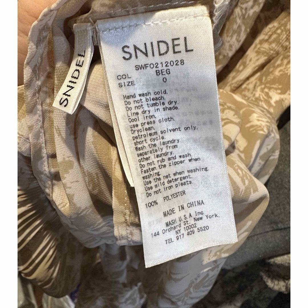 SNIDEL(スナイデル)のSNIDEL　スナイデル　ワンピース レディースのワンピース(ロングワンピース/マキシワンピース)の商品写真