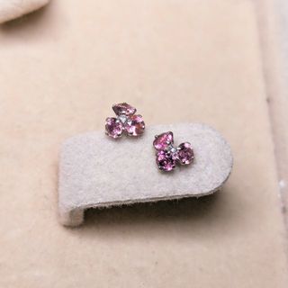 ジュエリーツツミ(JEWELRY TSUTSUMI)のk14wg  ピンクトルマリン　メレ　ピアス(ピアス)