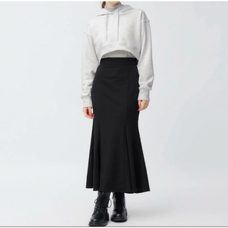ジーユー(GU)の美品　GU  レディース  スカート　 マーメイドスカート　 黒　 Sサイズ(ロングスカート)